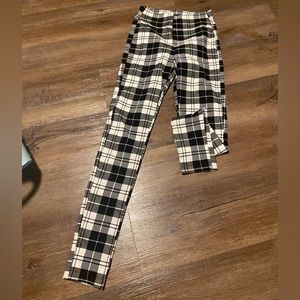 Black and White Akira Dress Pants